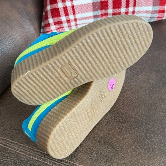 Fenty x Puma
Leather trainers nwot - Picture 6 of 8